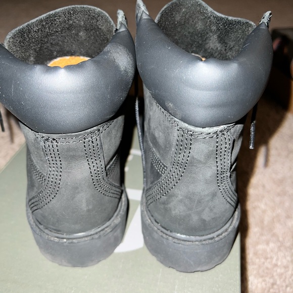 Timberland 6inch boot - Picture 3 of 3